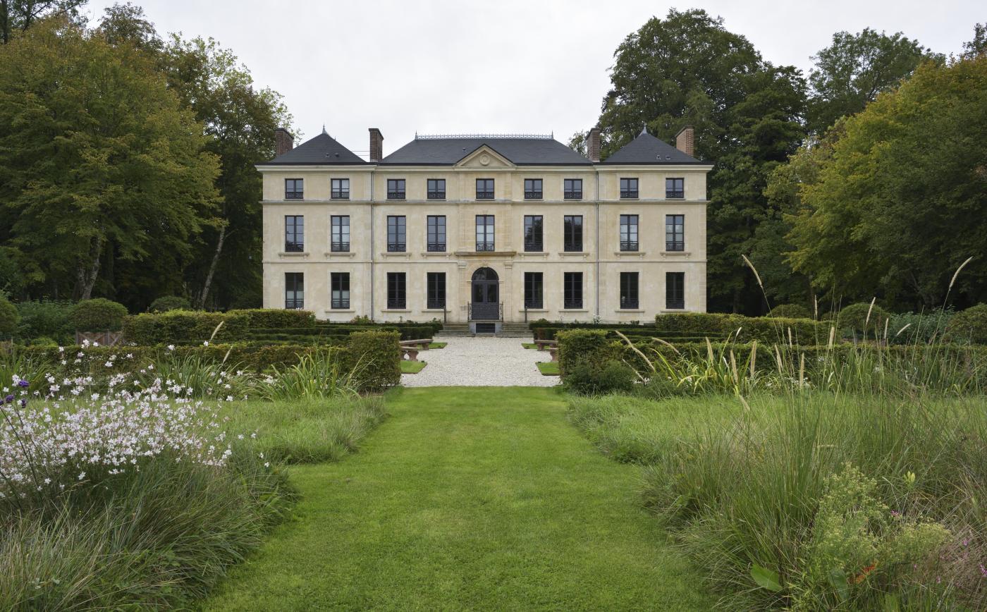Vue Façade du château du Tremblay - Christophe et Nathalie GAILLARD