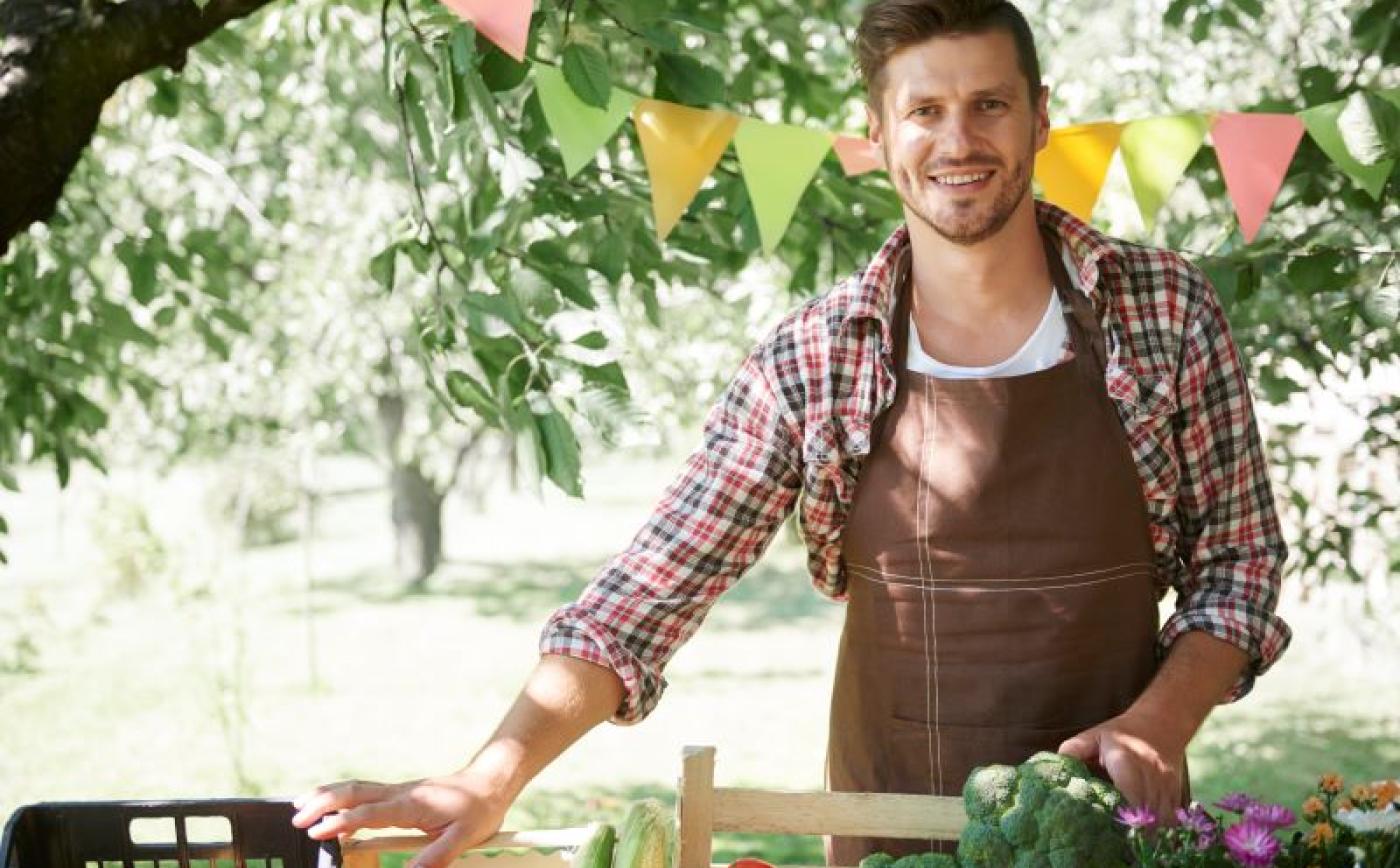 Marché à Chaumont - gpointstudio@Freepik