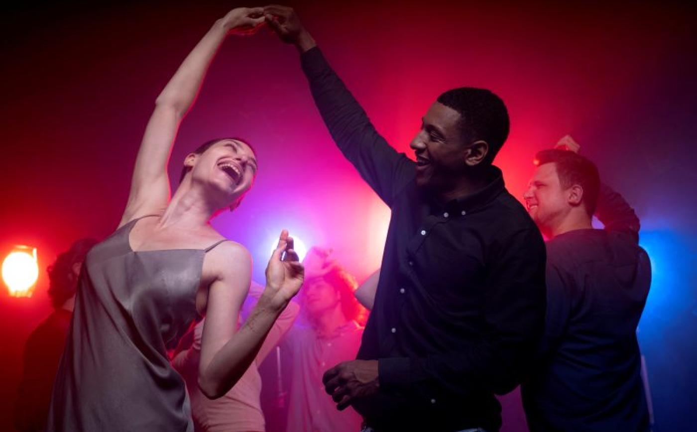 Soirée dansante à Echauffour - Freepik