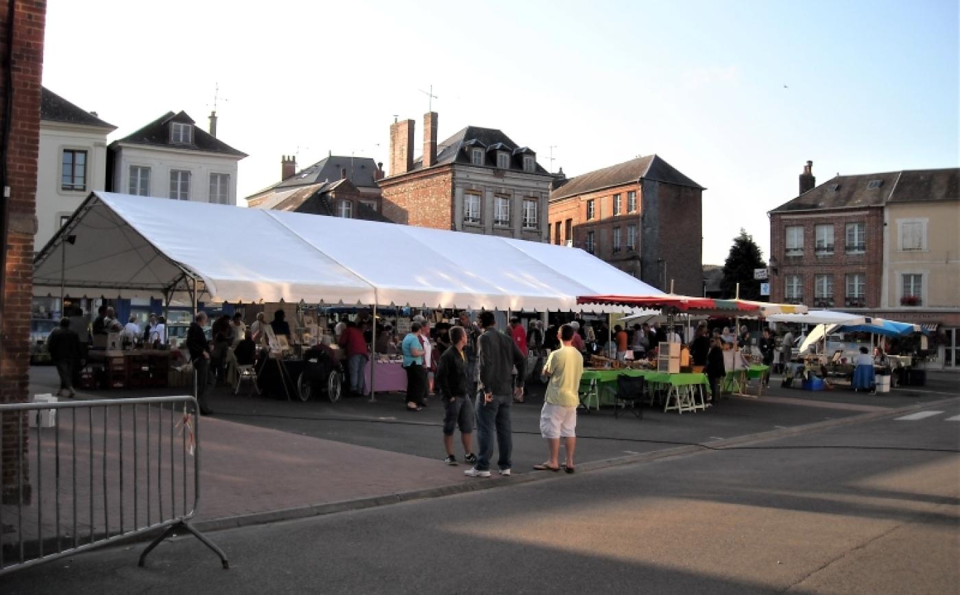 Marché nocturne à Sap-en-Auge - OT Pays du camembert